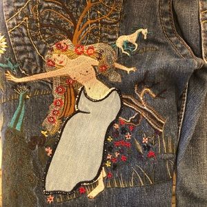 TRUE RELIGION embroidered jeans. 27